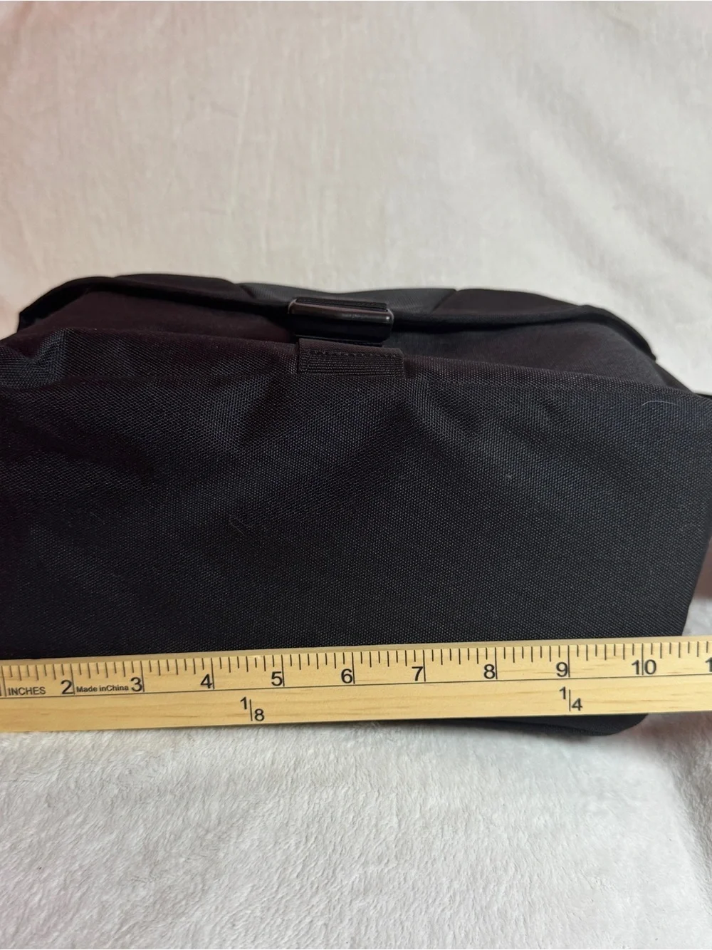 Canon EOS 100ES Shoulder Bag w/ Adjustable Divider Shoulder Strap Big Front Clip